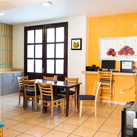 Happy Express Hotel Oaxaca Bagian luar foto