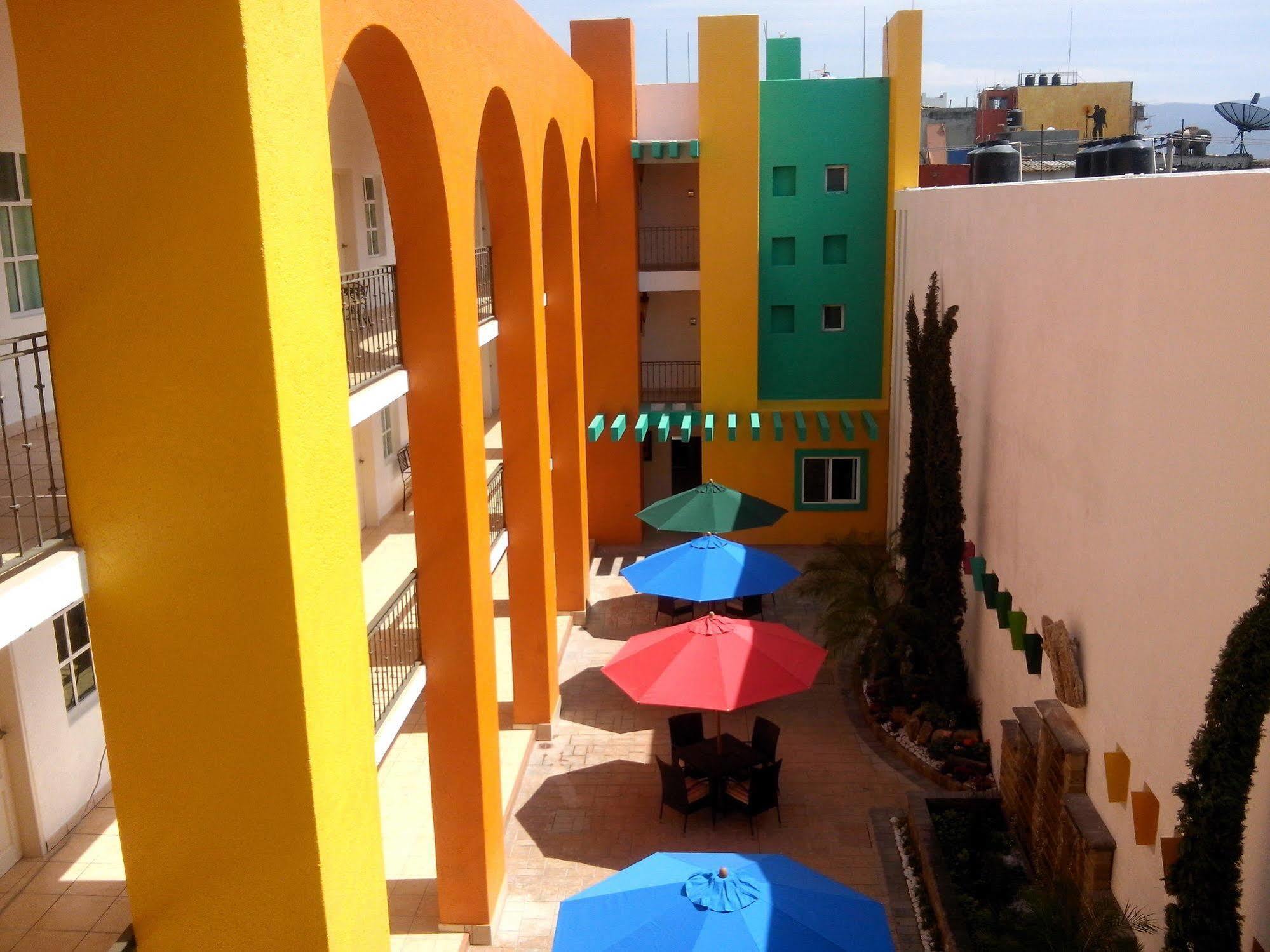 Happy Express Hotel Oaxaca Bagian luar foto